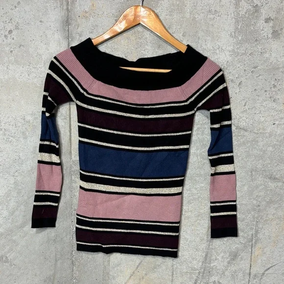 Cupcakes and Cashmere Nadria Sweater - Picture 2 of 8